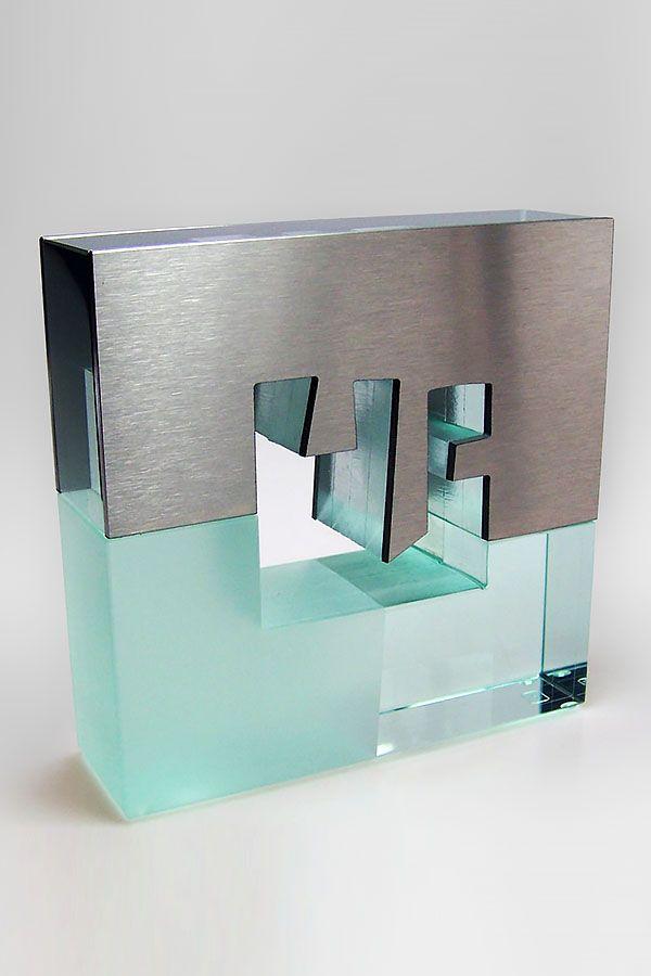 Glass award -  GLA1457